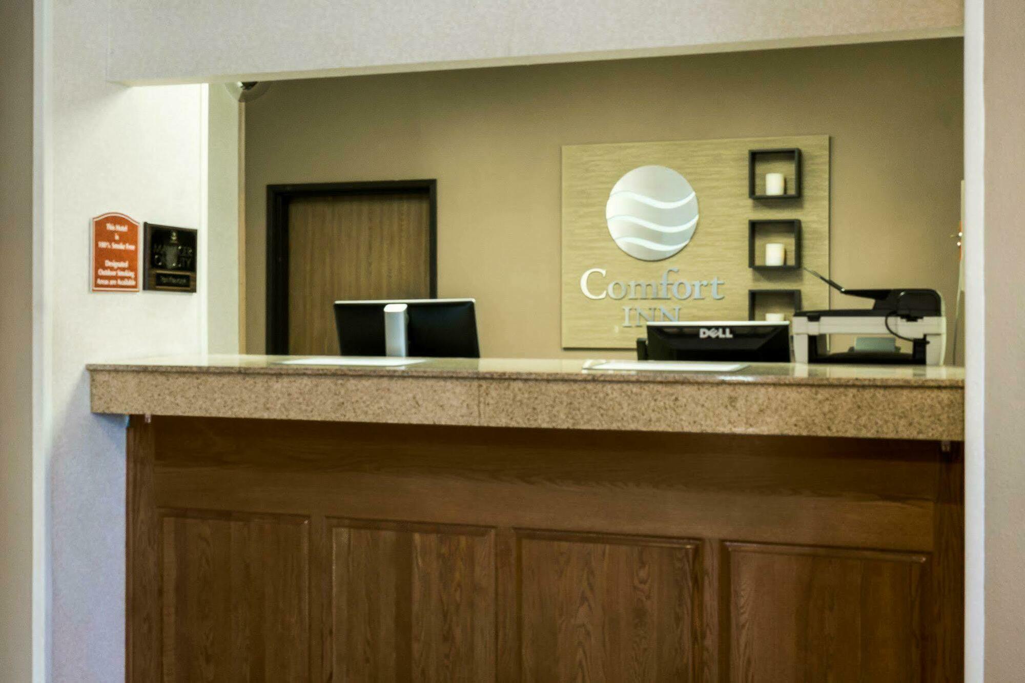Comfort Inn Jamestown Exteriör bild