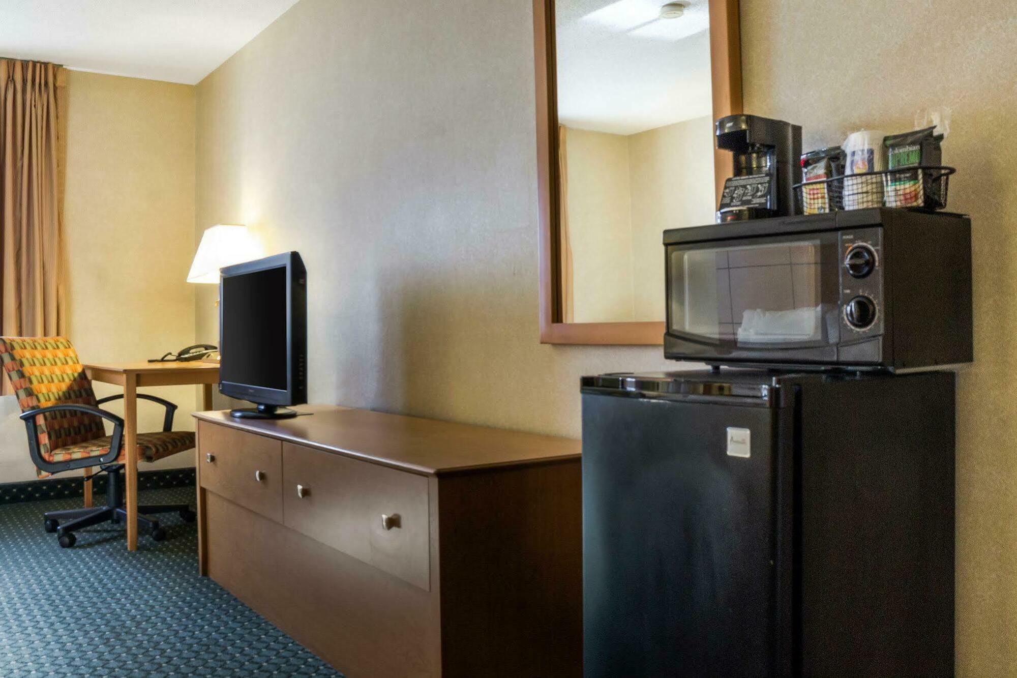 Comfort Inn Jamestown Exteriör bild